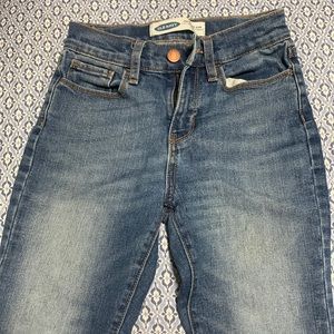 Girls size 10 jeans distressed look, very cute